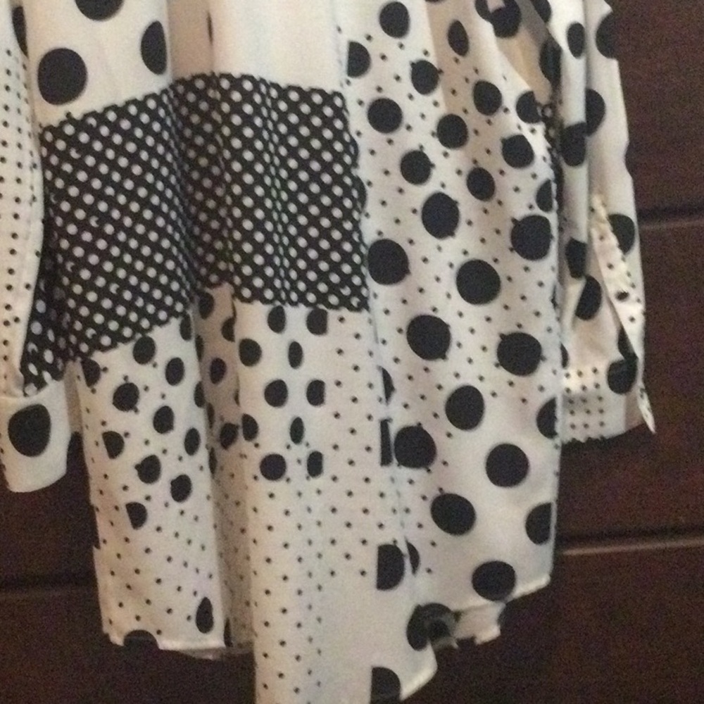 Calvin Kline polka dot shirt medium - Picture 5 of 5